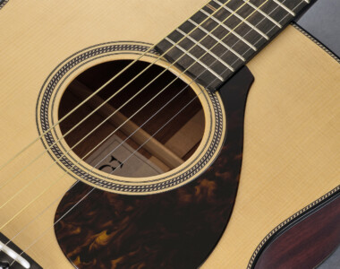 Yamaha FG9 Acustica