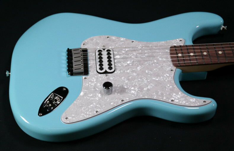 stratocaster tom delonge
