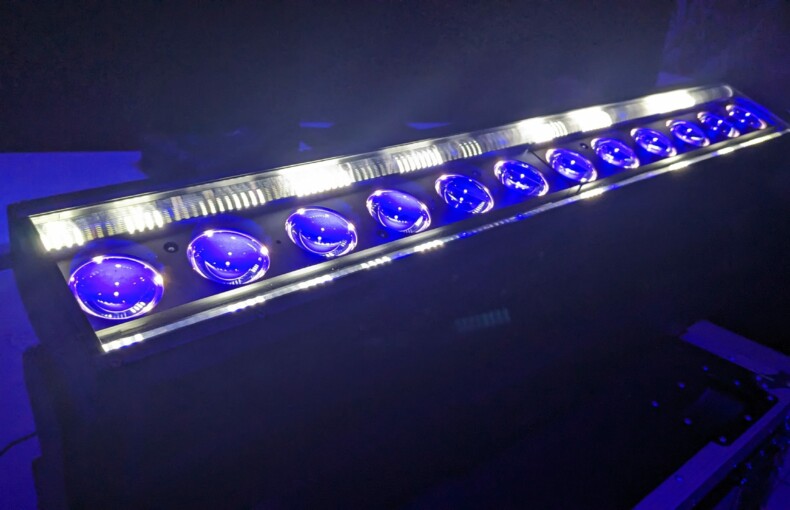 Elation Rayzor Blade