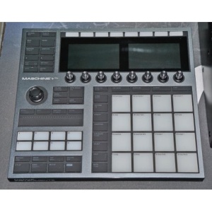 NATIVE INSTRUMENTS MASCHINE+