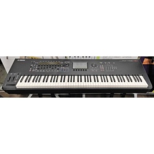 YAMAHA MONTAGE M8X
