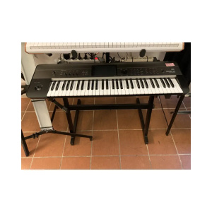 KORG Krome EX 61 con Borsa