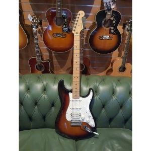 Fender Player Stratocaster HSS Sunburst 75th Anniversary, chitarra elettrica solidbody, Usato