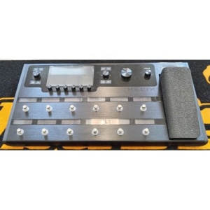 Line 6 Helix, pedaliera multieffetto, Usato